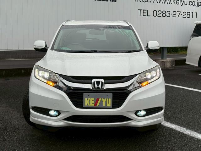 ヴェゼル ハイブリッドＺ　禁煙者　１オーナー　ＨＤＭＩ／ＵＳＢ入力端子　シティブレーキアクティブシステム　純正７型ナビ　ＤＶＤ再生　地デジ　ＢＬＵＥＴＯＯＴＨ　バックカメラ　純正アルミ　ルーフレール　シートヒーター　ＬＥＤライト　盗難防止装置　取扱説明書　保証書（10枚目）