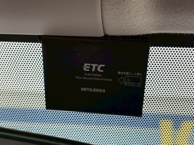 プリウス S 佐野店下取車 禁煙車 社外7型ナビ 1セグ DVD再生 CD ラジオ ETC スマートキー フォグランプ オートライト アイドリングストップ 盗難防止装置 取扱説明書 記録簿有り 保証書(29枚目)