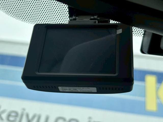 プリウス S 佐野店下取車 禁煙車 社外7型ナビ 1セグ DVD再生 CD ラジオ ETC スマートキー フォグランプ オートライト アイドリングストップ 盗難防止装置 取扱説明書 記録簿有り 保証書(38枚目)