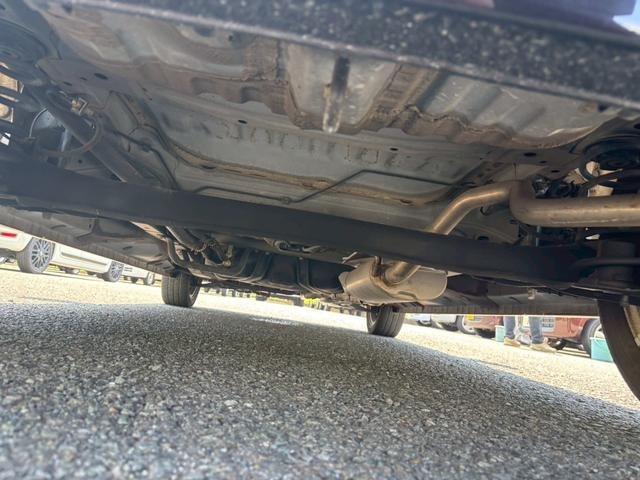 N-BOXカスタム G・ターボLパッケージ 禁煙車 メモリーナビ TV 両側自動ドア クルーズコントロール TRC パドルシフト ETC エンジンプッシュスタート HID フォグランプ 純正アルミ ウインカー電格ミラ- スマートキー オートエアコン(8枚目)