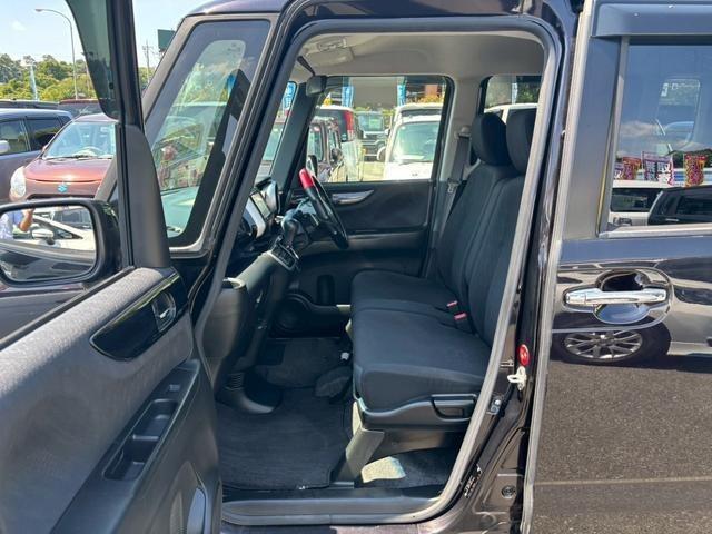 N-BOXカスタム G・ターボLパッケージ 禁煙車 メモリーナビ TV 両側自動ドア クルーズコントロール TRC パドルシフト ETC エンジンプッシュスタート HID フォグランプ 純正アルミ ウインカー電格ミラ- スマートキー オートエアコン(20枚目)