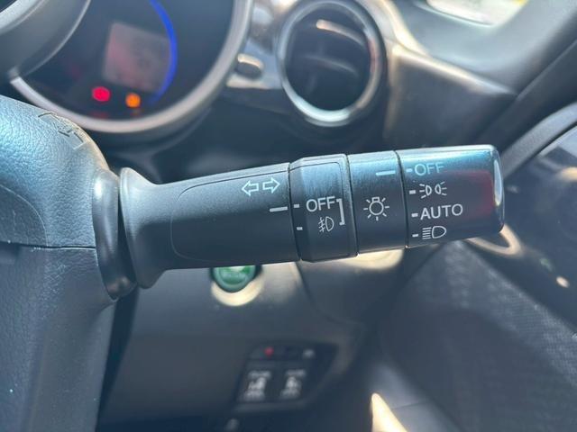 N-BOXカスタム G・ターボLパッケージ 禁煙車 メモリーナビ TV 両側自動ドア クルーズコントロール TRC パドルシフト ETC エンジンプッシュスタート HID フォグランプ 純正アルミ ウインカー電格ミラ- スマートキー オートエアコン(27枚目)