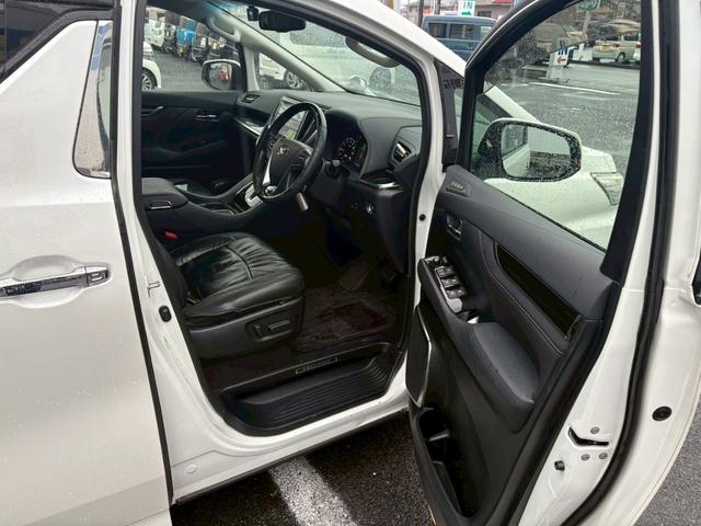 ヴェルファイア ２．５Ｚ　Ｇエディション　禁煙　下取車　ＢＩＧＸ１０型ナビ　後席モニター　地デジ　ＤＶＤ再生　ＢＬＵＥＴＯＯＴＨ　ＨＤＭＩ　バックカメラ　衝突被害軽減　追従クルコン　コーナーセンサー　ドラレコ　両側電動ドア　パワーバックドア　ＬＥＤヘッドライト　記録簿有り（11枚目）