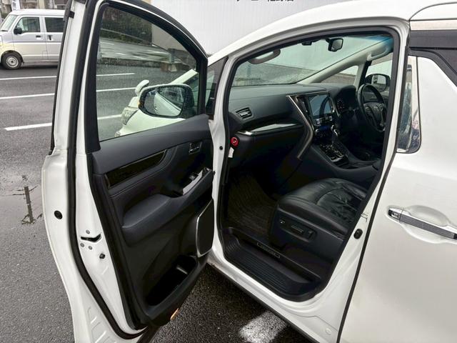 ヴェルファイア ２．５Ｚ　Ｇエディション　禁煙　下取車　ＢＩＧＸ１０型ナビ　後席モニター　地デジ　ＤＶＤ再生　ＢＬＵＥＴＯＯＴＨ　ＨＤＭＩ　バックカメラ　衝突被害軽減　追従クルコン　コーナーセンサー　ドラレコ　両側電動ドア　パワーバックドア　ＬＥＤヘッドライト　記録簿有り（22枚目）