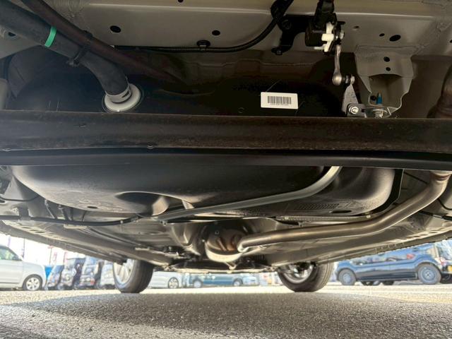 アルトラパン X 禁煙1オーナー 8型地デジナビ スズキセーフティサポート 車線逸脱警告 23年製ダンロップタイヤ 純正ナビ LEDオートハイビーム Bluetooth DVD USB バックカメラ コーナーセンサー シートヒーター スマートキー 取説 保証書 記録簿(8枚目)