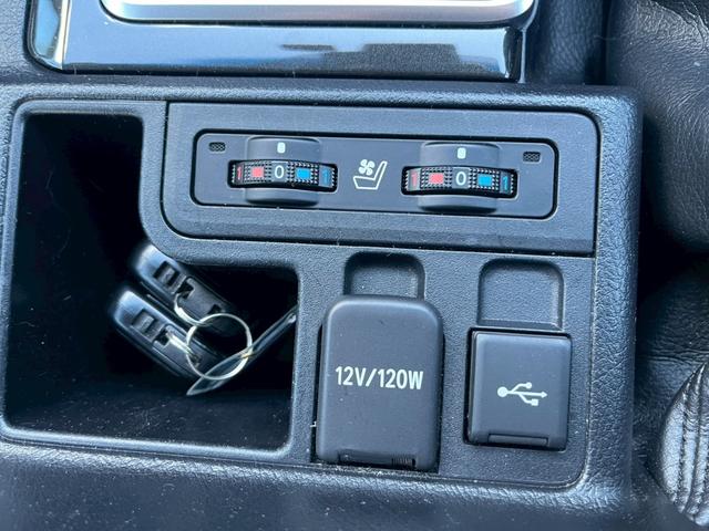 弊社ではオイル交換に【ｓｈｅｌｌ　ＨＥＬＩＸ】を採用しております！Ｆ１レースにも使用されている、高級オイル☆弊社のメンテナンスパックでは、【ｓｈｅｌｌ　ＨＥＬＩＸ】の交換が何回でも無料♪