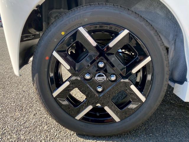 ルークス ハイウェイスター　Ｇターボプロパイロットエディション　届出済未使用車　快適パック　アラウンドビュー　ＢＳＭ・ＲＣＴＡ　シート＆ステアヒーター　両側電動スライド　リヤシーリングファン　後席テーブル＆サンシェード　ブレーキホールド　ＬＥＤライト　保証書（7枚目）