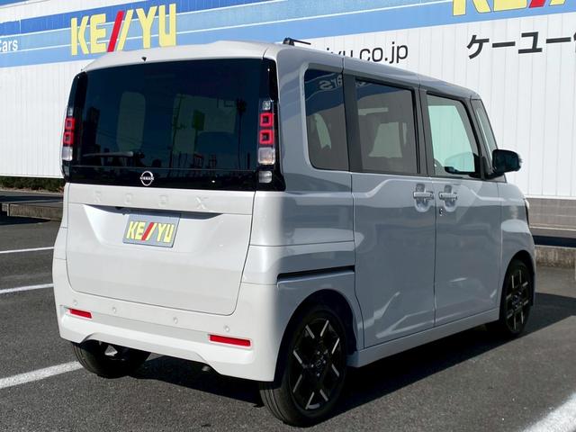 ルークス ハイウェイスター　Ｇターボプロパイロットエディション　届出済未使用車　快適パック　アラウンドビュー　ＢＳＭ・ＲＣＴＡ　シート＆ステアヒーター　両側電動スライド　リヤシーリングファン　後席テーブル＆サンシェード　ブレーキホールド　ＬＥＤライト　保証書（10枚目）