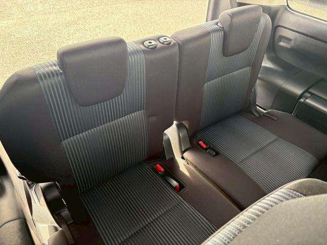 ヴォクシー ＺＳ　煌ＩＩ　禁煙車　純正１０型ナビ＆１２型後席モニター　衝突軽減＆車線逸脱警告　両側電動スライドドア　ＬＥＤヘッドライト　フォグランプ　バックカメラ　２０２５年製ダンロップタイヤ　ＥＴＣ　地デジ　ＢＴオーディオ　ＣＤ／ＤＶＤ再生　取扱説明書　保証書（22枚目）