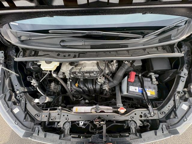 ヴォクシー ＺＳ　煌ＩＩ　禁煙車　純正１０型ナビ＆１２型後席モニター　衝突軽減＆車線逸脱警告　両側電動スライドドア　ＬＥＤヘッドライト　フォグランプ　バックカメラ　２０２５年製ダンロップタイヤ　ＥＴＣ　地デジ　ＢＴオーディオ　ＣＤ／ＤＶＤ再生　取扱説明書　保証書（35枚目）