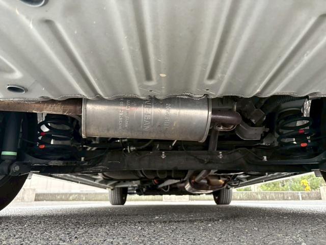 セレナ e-パワー ハイウェイスターV 禁煙車 プロパイロット アラウンドビューモニター 両側電動スライドドア 純正10型ナビ 後席モニター DVD再生 地デジ BLUETOOTH デジタルインナーミラー ドラレコ 衝突被害軽減 車線逸脱警告 LEDライト 保証書(8枚目)