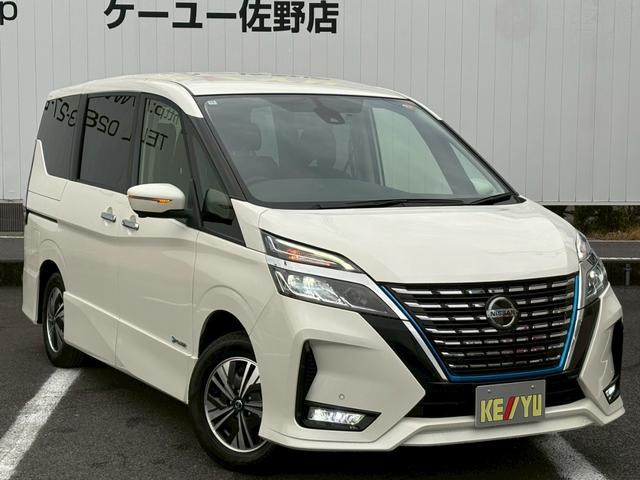 セレナ e-パワー ハイウェイスターV 禁煙車 プロパイロット アラウンドビューモニター 両側電動スライドドア 純正10型ナビ 後席モニター DVD再生 地デジ BLUETOOTH デジタルインナーミラー ドラレコ 衝突被害軽減 車線逸脱警告 LEDライト 保証書(12枚目)