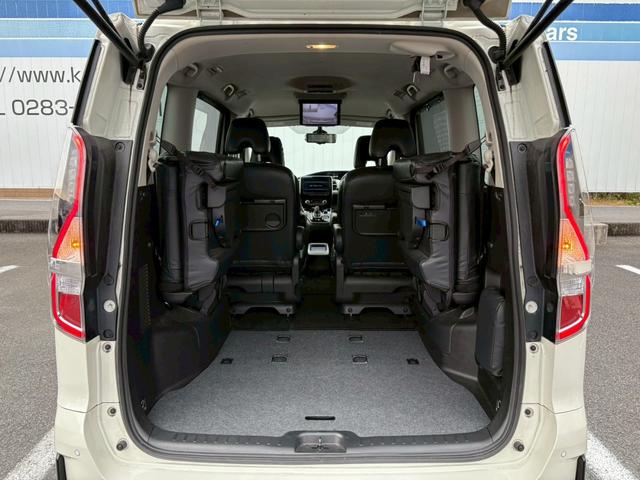 セレナ e-パワー ハイウェイスターV 禁煙車 プロパイロット アラウンドビューモニター 両側電動スライドドア 純正10型ナビ 後席モニター DVD再生 地デジ BLUETOOTH デジタルインナーミラー ドラレコ 衝突被害軽減 車線逸脱警告 LEDライト 保証書(25枚目)