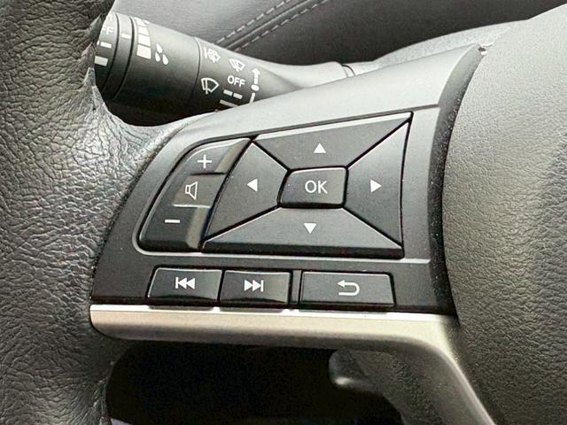 セレナ e-パワー ハイウェイスターV 禁煙車 プロパイロット アラウンドビューモニター 両側電動スライドドア 純正10型ナビ 後席モニター DVD再生 地デジ BLUETOOTH デジタルインナーミラー ドラレコ 衝突被害軽減 車線逸脱警告 LEDライト 保証書(31枚目)