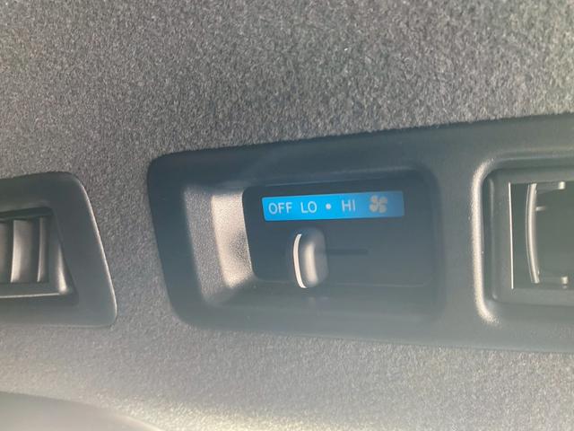 ハイエースバン スーパーＧＬ　ダークプライムＩＩ　禁煙車　７型　セーフティセンス　パノラミックビューモニター　　両側電動スライドドア　純正ナビ　ＢＬＵＥＴＯＯＴＨ　デジタルインナーミラー　ＥＴＣ　衝突被害軽減　車線逸脱警告　ＬＥＤライト　取扱説明書　保証書（33枚目）