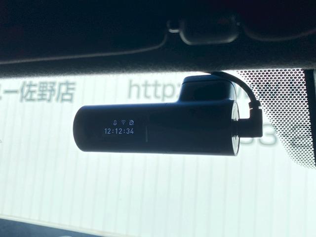 ハイエースバン スーパーＧＬ　ダークプライムＩＩ　禁煙車　７型　セーフティセンス　パノラミックビューモニター　　両側電動スライドドア　純正ナビ　ＢＬＵＥＴＯＯＴＨ　デジタルインナーミラー　ＥＴＣ　衝突被害軽減　車線逸脱警告　ＬＥＤライト　取扱説明書　保証書（42枚目）