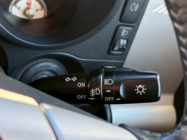 ＦＪクルーザー カラーパッケージ　禁煙　７型地デジナビ　Ｂｌｕｅｔｏｏｔｈ　ルーフラック　Ｂｌｕｅｔｏｏｔｈ　ＵＳＢ　ＤＶＤ　バックカメラ　コーナーセンサー　前後ドラレコ　ＥＴＣ　ＬＥＤヘッドライト　フォグ　クルコン　社外アルミ　キーレス　スペアキー　ＴＲＣ　取説　保証書（29枚目）