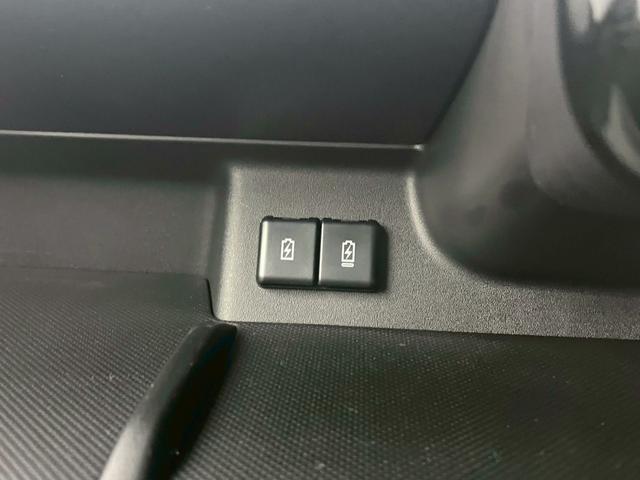 スペーシアギア ハイブリッドＸＺターボ　届出済未使用車　全方位モニター付ナビ　スズキセーフティサポート　ＨＵＤ　シート＆ステアヒーター　オットマン　両側電動スライド　ＢＴオーディオ　地デジ　サーキュレーター　後席テーブル＆サンシェード　ＬＥＤライト　ルーフレール　保証書（37枚目）