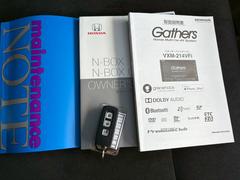 ���ҤǤϥ�����򴹤ˡڣ����졡�ȣţ̣ɣءۤ���Ѥ��Ƥ���ޤ����ƣ��졼���ˤ���Ѥ���Ƥ��롢��饪��������ҤΥ��ƥʥ󥹥ѥå��Ǥϡ��ڣ����졡�ȣţ̣ɣءۤθ򴹤�����Ǥ�̵���� 6