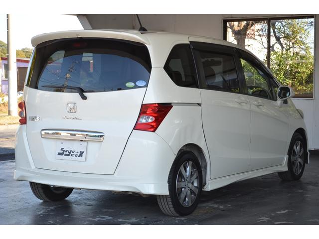 フリード Ｇ　エアロ　Ｌパッケージ　ＨＤＤナビ　ＴＶ　バックカメラ　ＥＴＣ　スマートキー　前後ドライブレコーダー（3枚目）