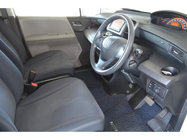 フリード Ｇ　エアロ　Ｌパッケージ　ＨＤＤナビ　ＴＶ　バックカメラ　ＥＴＣ　スマートキー　前後ドライブレコーダー（15枚目）