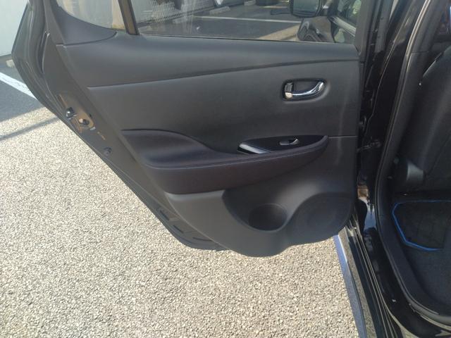 リーフ X Vセレクション プロパイロット 踏み間違い防止装置 LEDランプ シートヒーター クリアランスソナー 360°カメラ ハイビームアシスト メモリ-ナビ Bluetoothオーディオ USB バックカメラ 寒冷地仕様(41枚目)