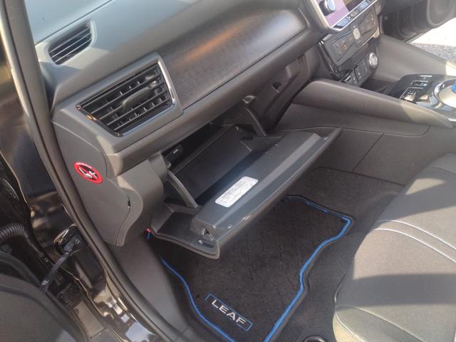 リーフ X Vセレクション プロパイロット 踏み間違い防止装置 LEDランプ シートヒーター クリアランスソナー 360°カメラ ハイビームアシスト メモリ-ナビ Bluetoothオーディオ USB バックカメラ 寒冷地仕様(49枚目)