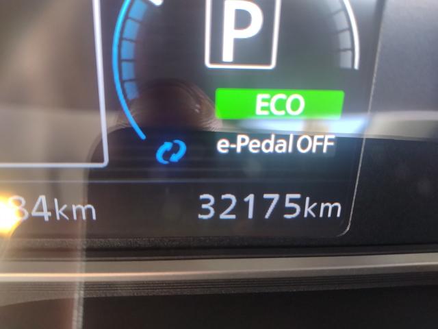 リーフ X Vセレクション プロパイロット 踏み間違い防止装置 LEDランプ シートヒーター クリアランスソナー 360°カメラ ハイビームアシスト メモリ-ナビ Bluetoothオーディオ USB バックカメラ 寒冷地仕様(61枚目)