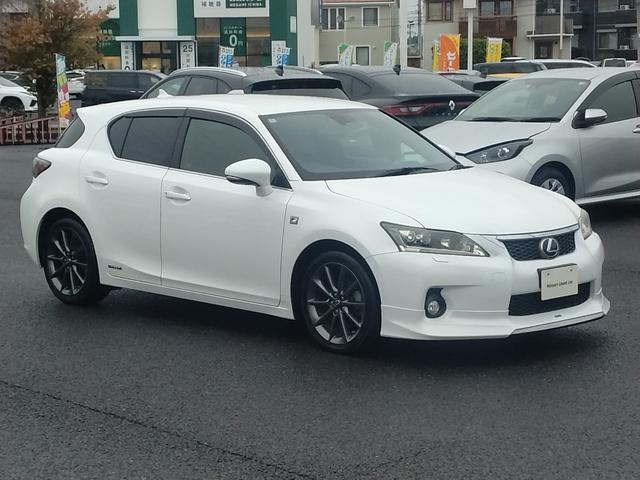 CT CT200h Fスポーツ スマートキー&プッシュスタート クルーズC USBポート エアロ HDDマルチナビ Aストップ 電動格納ミラー 地デジ 助手席エアバッグ キーレスエントリー ナビ&TV ドラレコ AUX 点検記録簿(3枚目)