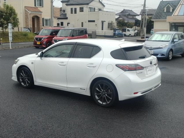 CT CT200h Fスポーツ スマートキー&プッシュスタート クルーズC USBポート エアロ HDDマルチナビ Aストップ 電動格納ミラー 地デジ 助手席エアバッグ キーレスエントリー ナビ&TV ドラレコ AUX 点検記録簿(7枚目)