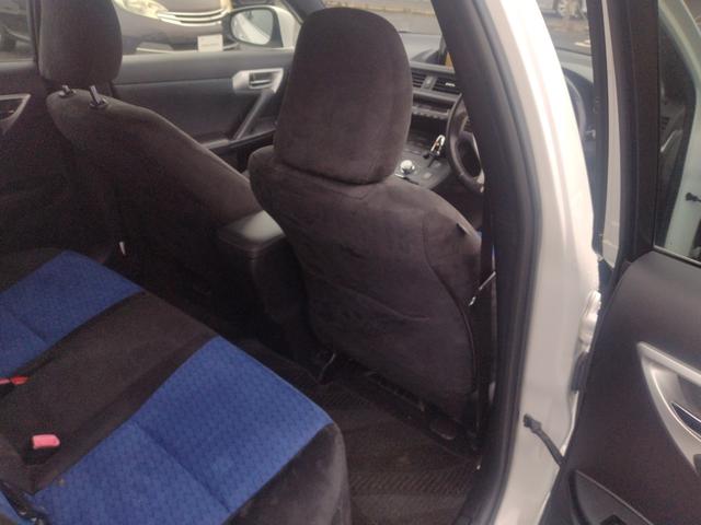 CT CT200h Fスポーツ スマートキー&プッシュスタート クルーズC USBポート エアロ HDDマルチナビ Aストップ 電動格納ミラー 地デジ 助手席エアバッグ キーレスエントリー ナビ&TV ドラレコ AUX 点検記録簿(30枚目)