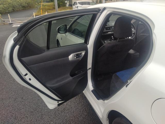 CT CT200h Fスポーツ スマートキー&プッシュスタート クルーズC USBポート エアロ HDDマルチナビ Aストップ 電動格納ミラー 地デジ 助手席エアバッグ キーレスエントリー ナビ&TV ドラレコ AUX 点検記録簿(39枚目)