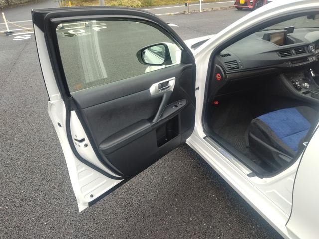 CT CT200h Fスポーツ スマートキー&プッシュスタート クルーズC USBポート エアロ HDDマルチナビ Aストップ 電動格納ミラー 地デジ 助手席エアバッグ キーレスエントリー ナビ&TV ドラレコ AUX 点検記録簿(44枚目)