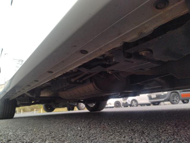 セレナ ハイウェイスター Vセレクション 4WD プロパイロット レーンキープアシスト LEDヘッドランプ 横滑防止装置 デュアルエアコン メモリーナビ 全周囲モニター 地デジ ミュージックプレイヤー接続可 ブルーレイ DVD BT接続(17枚目)