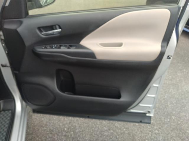 セレナ ハイウェイスター Vセレクション 4WD プロパイロット レーンキープアシスト LEDヘッドランプ 横滑防止装置 デュアルエアコン メモリーナビ 全周囲モニター 地デジ ミュージックプレイヤー接続可 ブルーレイ DVD BT接続(25枚目)