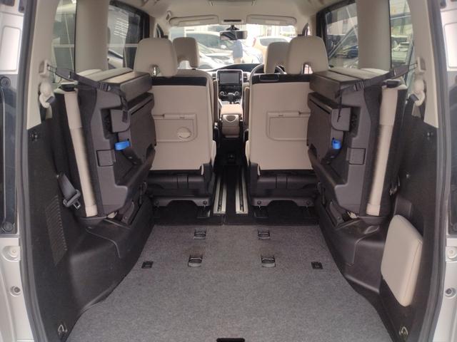 セレナ ハイウェイスター Vセレクション 4WD プロパイロット レーンキープアシスト LEDヘッドランプ 横滑防止装置 デュアルエアコン メモリーナビ 全周囲モニター 地デジ ミュージックプレイヤー接続可 ブルーレイ DVD BT接続(37枚目)