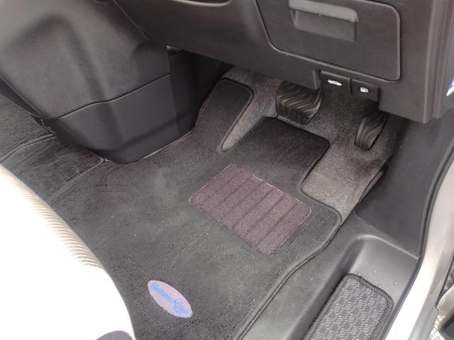 セレナ ハイウェイスター Vセレクション 4WD プロパイロット レーンキープアシスト LEDヘッドランプ 横滑防止装置 デュアルエアコン メモリーナビ 全周囲モニター 地デジ ミュージックプレイヤー接続可 ブルーレイ DVD BT接続(51枚目)