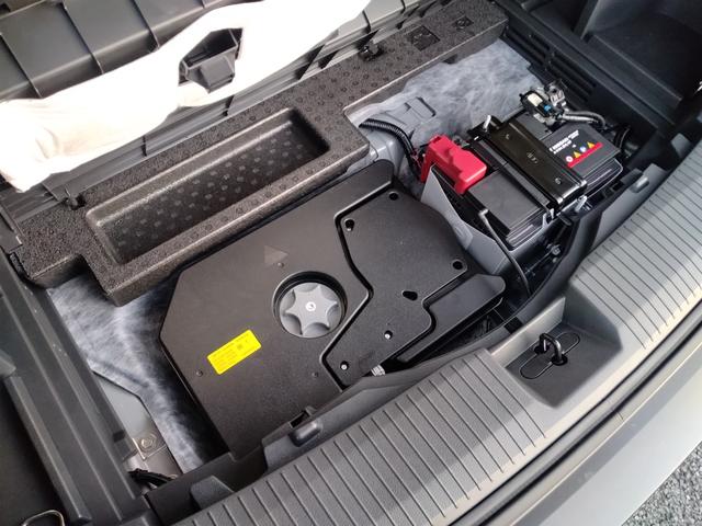 エクストレイル Ｇ　ｅ－４ＯＲＣＥ　４ＷＤ　ガラスルーフ　衝突被害軽減装置　自動駐車　ＰＷシート　シートヒーター　パークアシスト　アラモニ　寒冷地仕様　ＬＥＤヘッドランプ　ナビＴＶ　レーダークルーズ　１００Ｖ　本革Ｓ　ＥＴＣ２．０（39枚目）