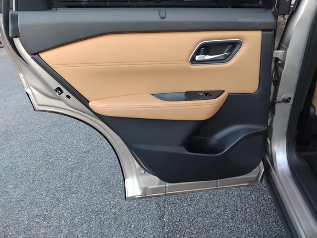 エクストレイル Ｇ　ｅ－４ＯＲＣＥ　４ＷＤ　ガラスルーフ　衝突被害軽減装置　自動駐車　ＰＷシート　シートヒーター　パークアシスト　アラモニ　寒冷地仕様　ＬＥＤヘッドランプ　ナビＴＶ　レーダークルーズ　１００Ｖ　本革Ｓ　ＥＴＣ２．０（44枚目）