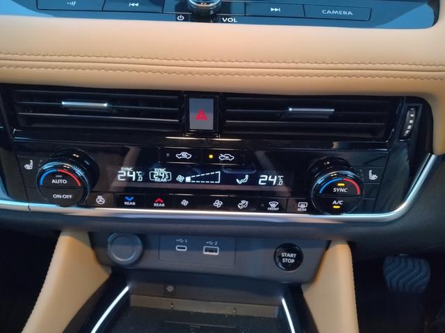 エクストレイル Ｇ　ｅ－４ＯＲＣＥ　４ＷＤ　ガラスルーフ　衝突被害軽減装置　自動駐車　ＰＷシート　シートヒーター　パークアシスト　アラモニ　寒冷地仕様　ＬＥＤヘッドランプ　ナビＴＶ　レーダークルーズ　１００Ｖ　本革Ｓ　ＥＴＣ２．０（70枚目）