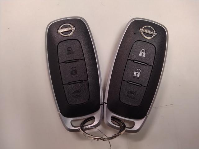 エクストレイル Ｇ　ｅ－４ＯＲＣＥ　４ＷＤ　ガラスルーフ　衝突被害軽減装置　自動駐車　ＰＷシート　シートヒーター　パークアシスト　アラモニ　寒冷地仕様　ＬＥＤヘッドランプ　ナビＴＶ　レーダークルーズ　１００Ｖ　本革Ｓ　ＥＴＣ２．０（79枚目）