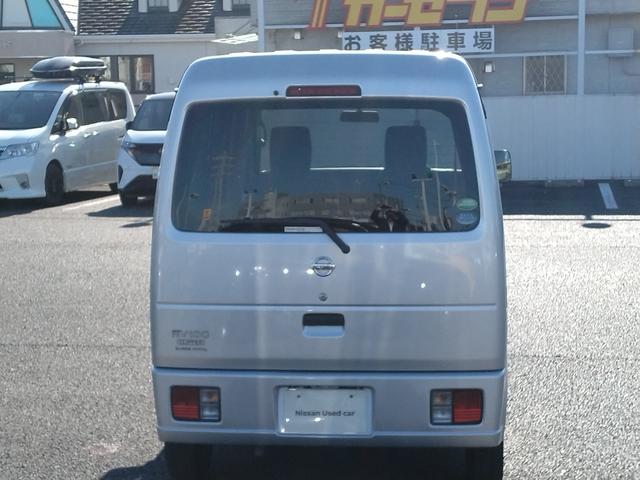 NV100クリッパーバン DX フロントパワーウィンドー キーレスキー ハイルーフ エアバッグ 助手席エアバック ワンオーナー オートエアコン パワステ ダブルエアバック 記録簿付き メーカーオプションGLパッケージ(6枚目)