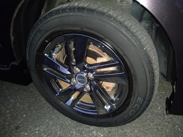 ノート ライダー　専用エアロ　専用ホイール　オプション専用マフラーフジツボ製　専用ルーフスポイラー　アイドルストップ　ワンオーナー車　記録簿　ＡＢＳ　キーレス　メモリーナビ　スマートキー＆プッシュスタート　ＤＶＤ再生（23枚目）