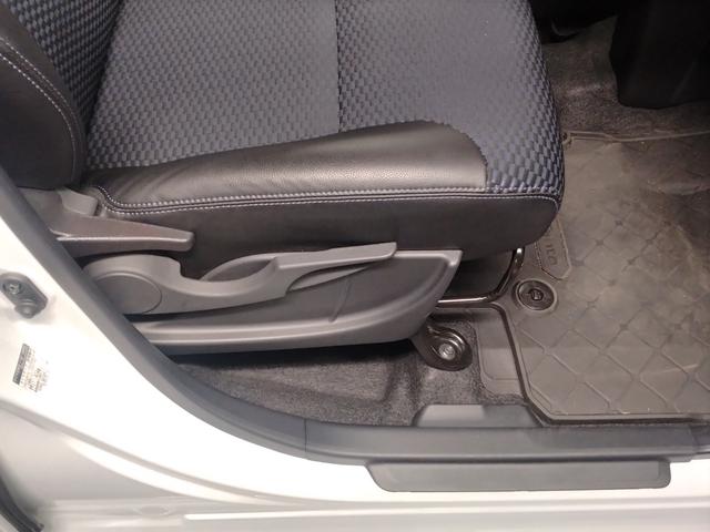 タント カスタムRS ターボエンジン 純正リモコンエンジンスターター エマージェンシーブレーキ 全方位モニター用カメラ 両側パワスライドドア レーンキープA 運転席シートヒーター ドライブレコーダー ナビ付 レーダクルーズ(26枚目)