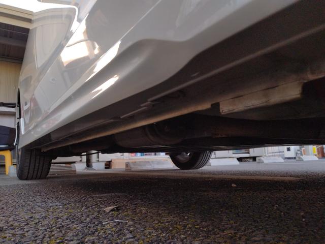 フィットハイブリッド Sパッケージ LEDヘットライト メモリナビ DVD再生 BTオーディオ ワンセグテレビ ナビTV リアカメラ クルコン Wエアバック Dレコ ETC付 イモビライザー オートライト 衝突安全ボディ 電動格納ミラー(16枚目)