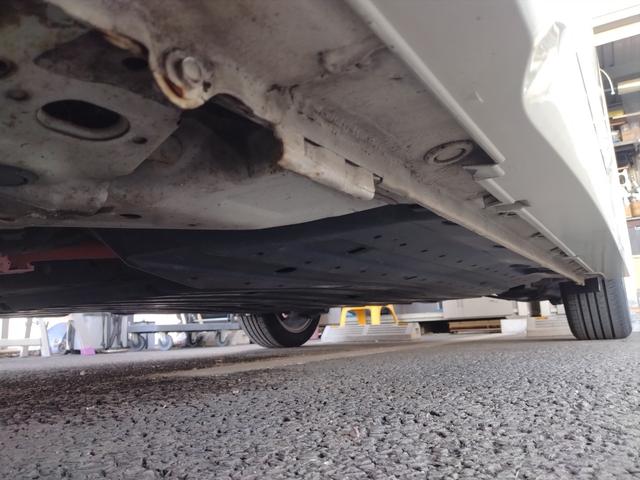 フィットハイブリッド Sパッケージ LEDヘットライト メモリナビ DVD再生 BTオーディオ ワンセグテレビ ナビTV リアカメラ クルコン Wエアバック Dレコ ETC付 イモビライザー オートライト 衝突安全ボディ 電動格納ミラー(17枚目)