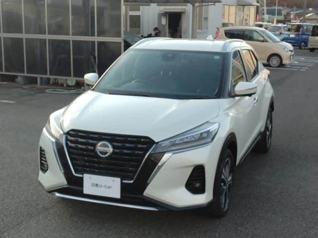 キックス Ｘ　パーキングセンサー　ブルートゥースオーディオ　フロントカメラ　Ｒレール　ＶＤＣ　追従クルコン　スマートキー　ＤＶＤ再生　ＬＥＤヘッド　レーンアシスト　パワーステアリング　禁煙車　盗難防止システム　ナビ（9枚目）