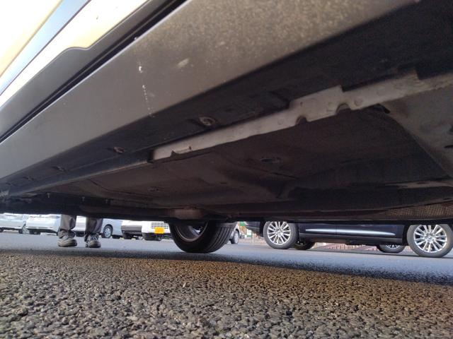 キックス Ｘ　パーキングセンサー　ブルートゥースオーディオ　フロントカメラ　Ｒレール　ＶＤＣ　追従クルコン　スマートキー　ＤＶＤ再生　ＬＥＤヘッド　レーンアシスト　パワーステアリング　禁煙車　盗難防止システム　ナビ（12枚目）