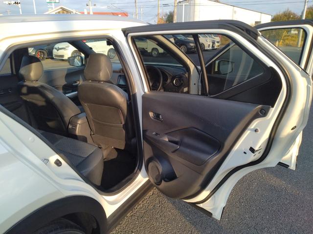 キックス Ｘ　パーキングセンサー　ブルートゥースオーディオ　フロントカメラ　Ｒレール　ＶＤＣ　追従クルコン　スマートキー　ＤＶＤ再生　ＬＥＤヘッド　レーンアシスト　パワーステアリング　禁煙車　盗難防止システム　ナビ（25枚目）