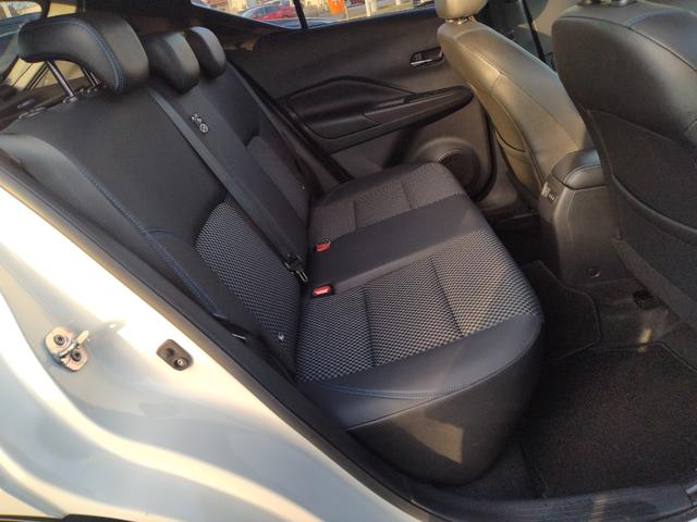 キックス Ｘ　パーキングセンサー　ブルートゥースオーディオ　フロントカメラ　Ｒレール　ＶＤＣ　追従クルコン　スマートキー　ＤＶＤ再生　ＬＥＤヘッド　レーンアシスト　パワーステアリング　禁煙車　盗難防止システム　ナビ（28枚目）